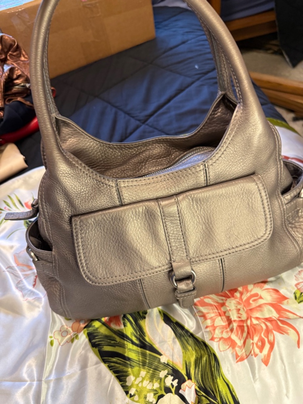 Cole Haan Taupe Pebbled Leather Shoulder Bag Hobo Style Multi Pocket